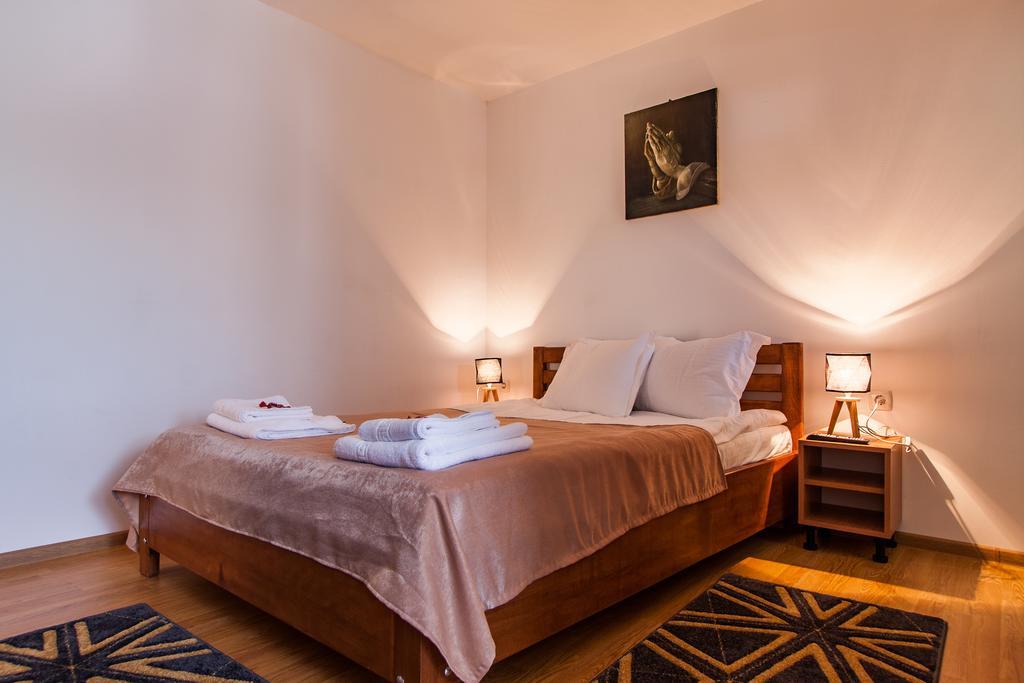Hotel Casa Arbo à Călimăneşti Extérieur photo