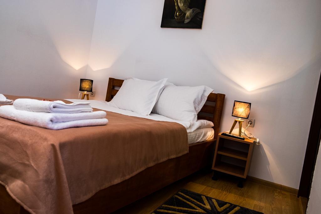 Hotel Casa Arbo à Călimăneşti Extérieur photo